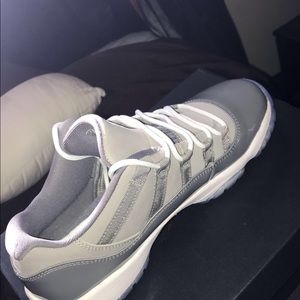 Cool grey low 11s